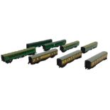 Hornby OO and Hornby coaches, including WR The Bristolian coaches, Southern Railway coaches, etc. (1