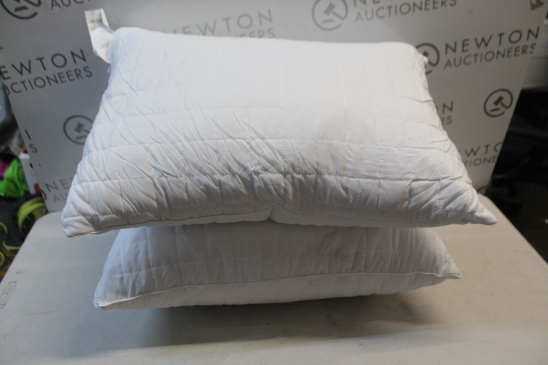 1 SET OF 2 BLUE RIDGE MEMORY FOAM PILLOWS RRP Â£29