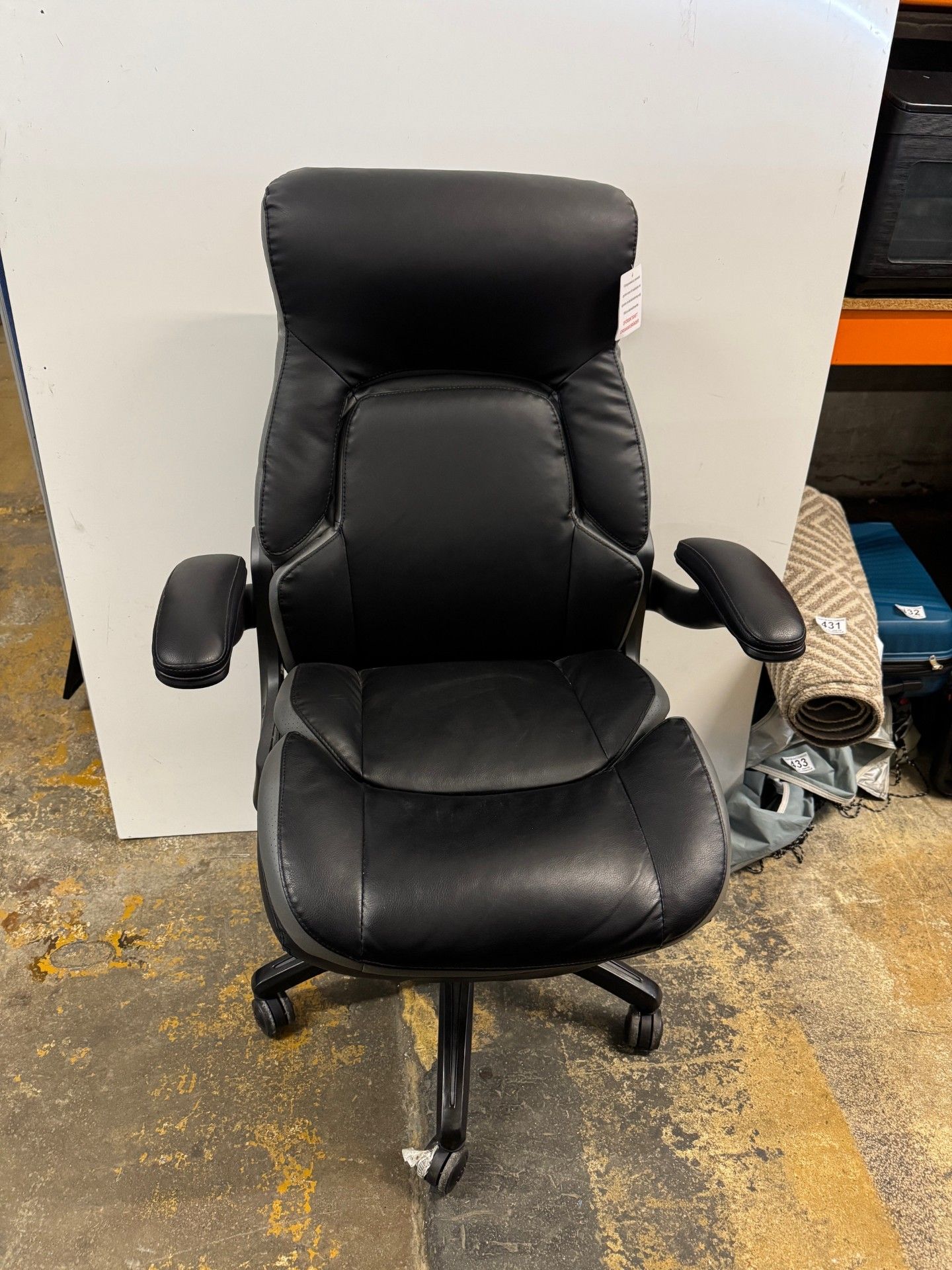 1 TRUE INNOVATIONS OCTASPRING MANAGER'S OFFICE CHAIR RRP Â£149 (WORKING)