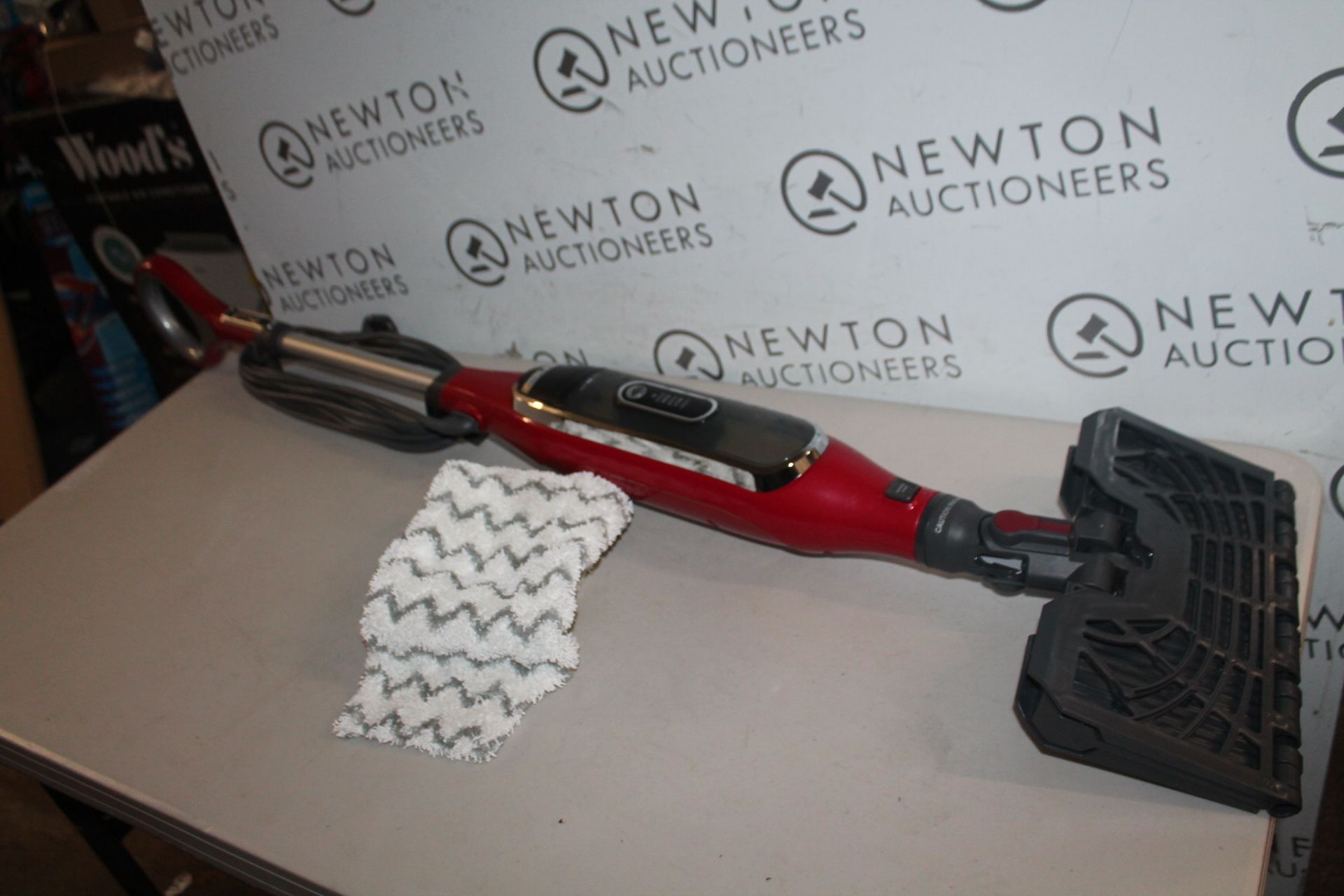 1 SHARK KLIK N FLIP STEAM POCKET MOP RRP Â£89.99