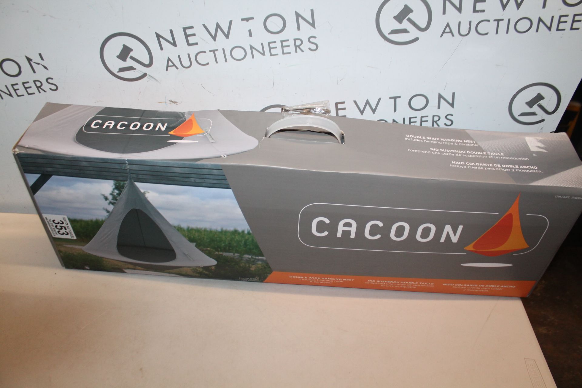 1 BOXED VIVERE DOUBLE CACOON WITH HANGING KIT RRP Â£99.99