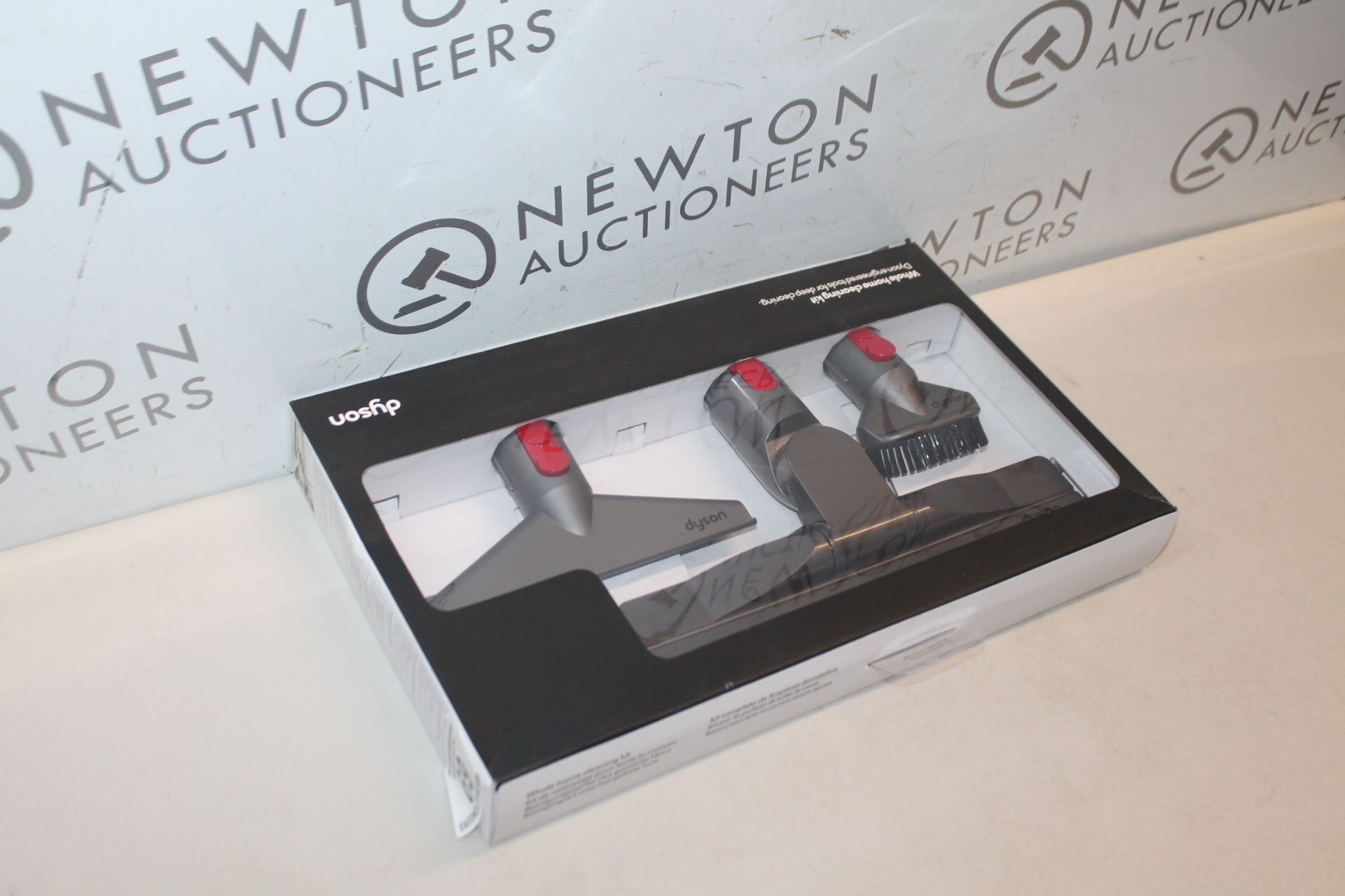 1 BRAND NEW BOXED DYSON WHOLE HOME CLEANING KIT RRP Â£29
