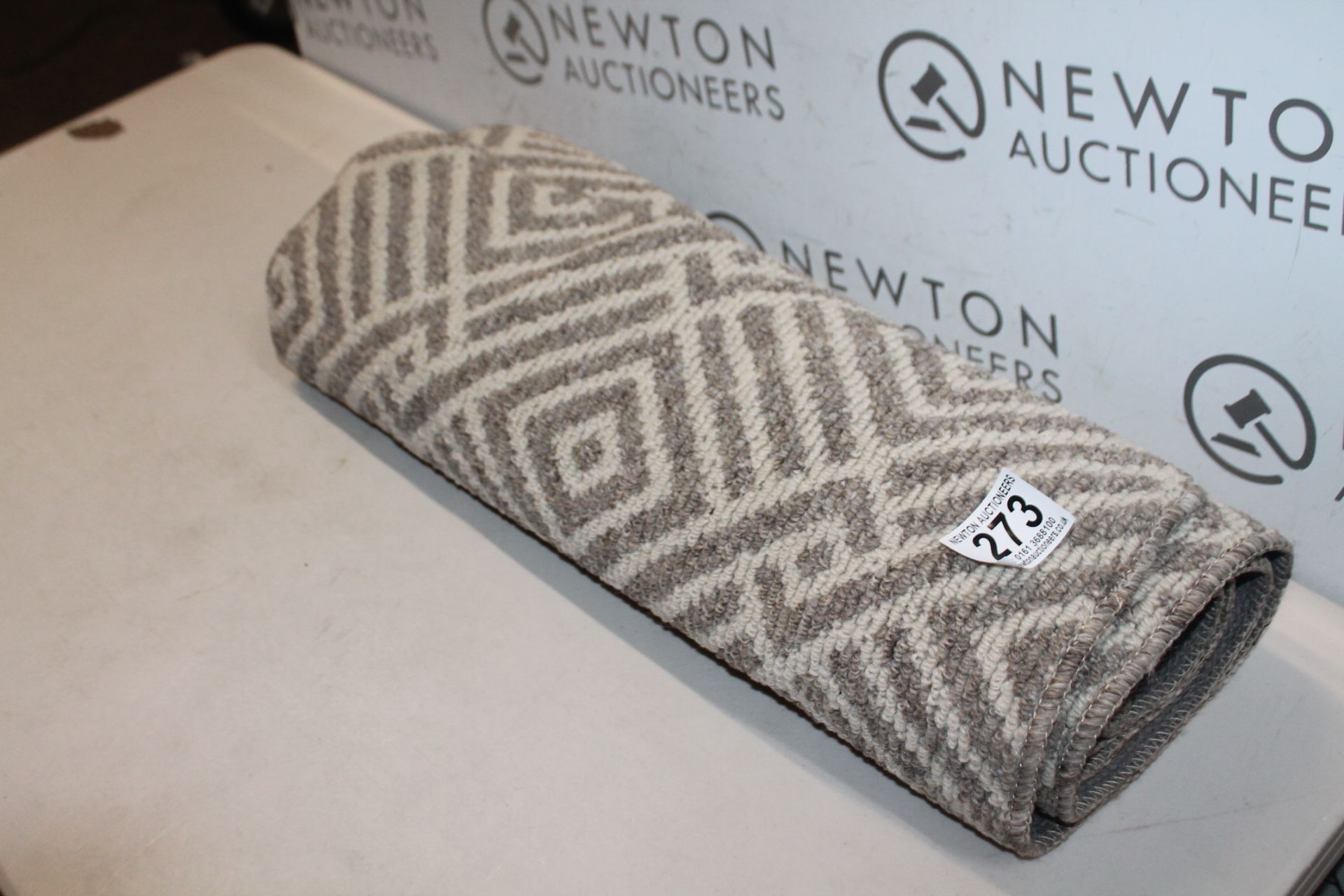 1 MULTI HOME RUMMER RUG RRP Â£19.99