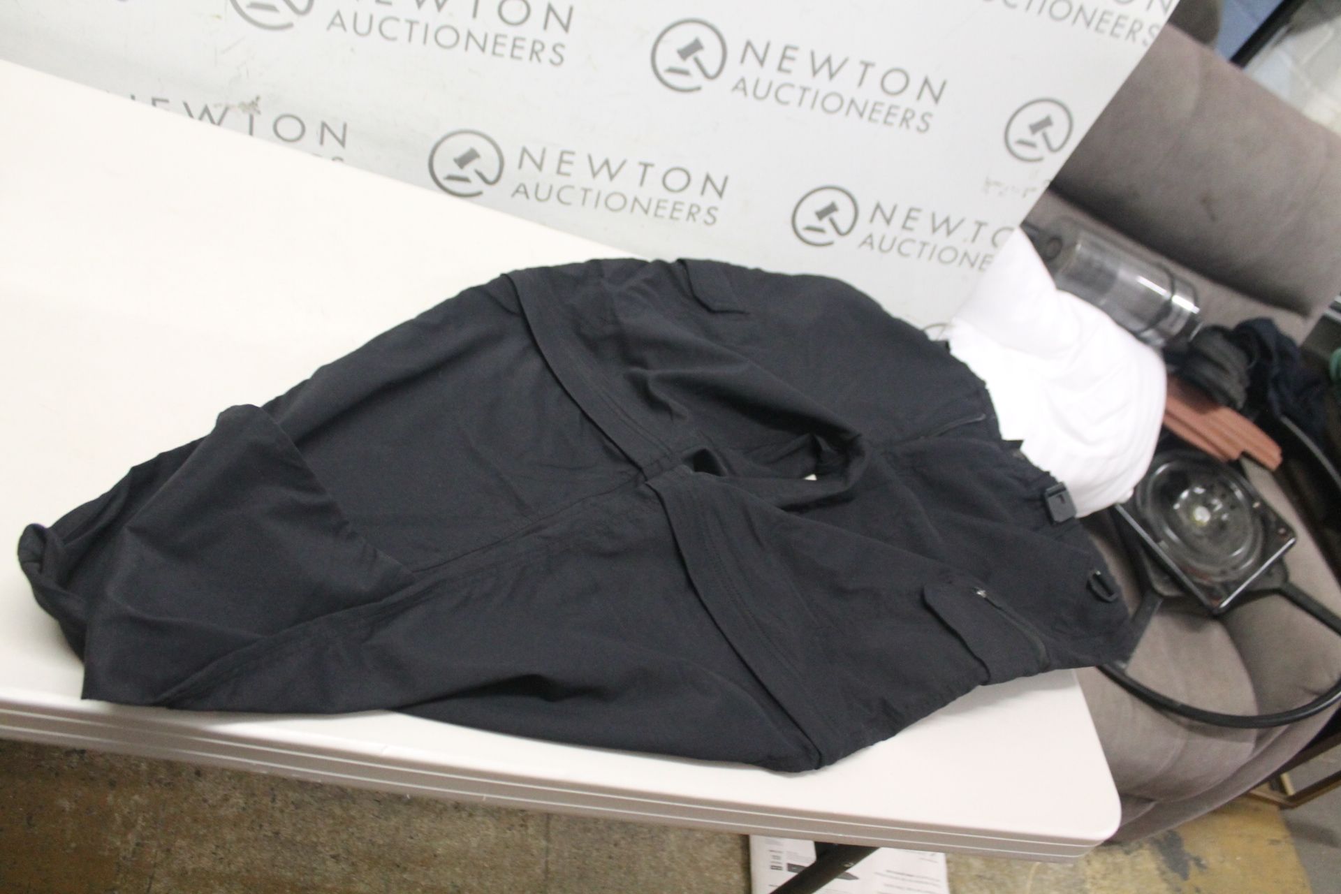 1 PAIR OF WORK TROUSERS SIZE 34"-36" RRP Â£29.99