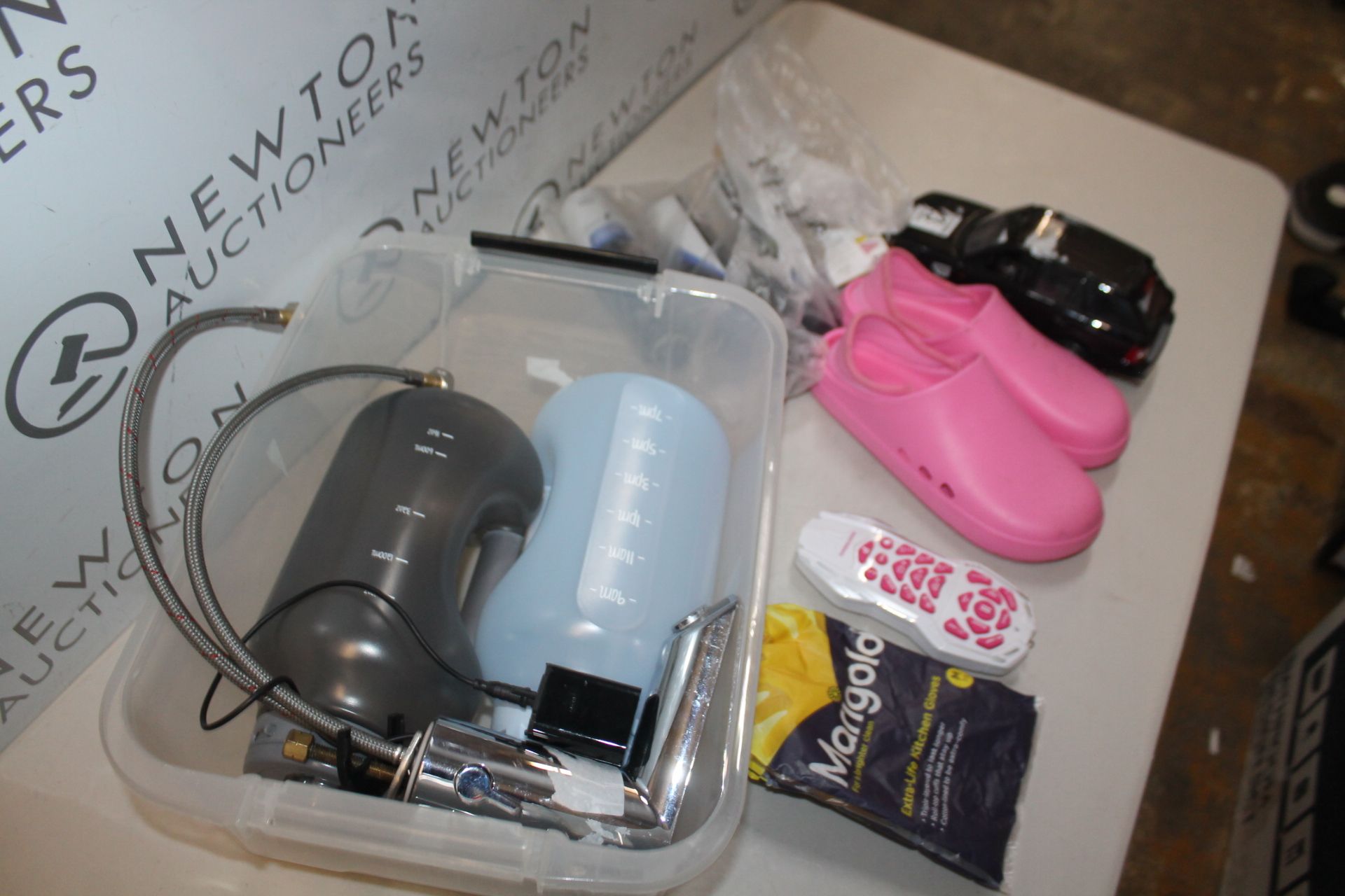 1 JOB LOT OF ASSORTED ITEMS RRP Â£59.99