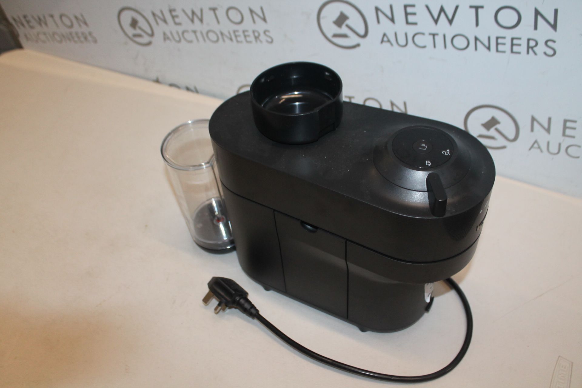 1 NESPRESSO VERTUO POP COFFEE POD MACHINE BY MAGIMIX RRP Â£79