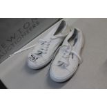 1 PAIR OF SUPERGA TRAINERS RRP Â£19.99