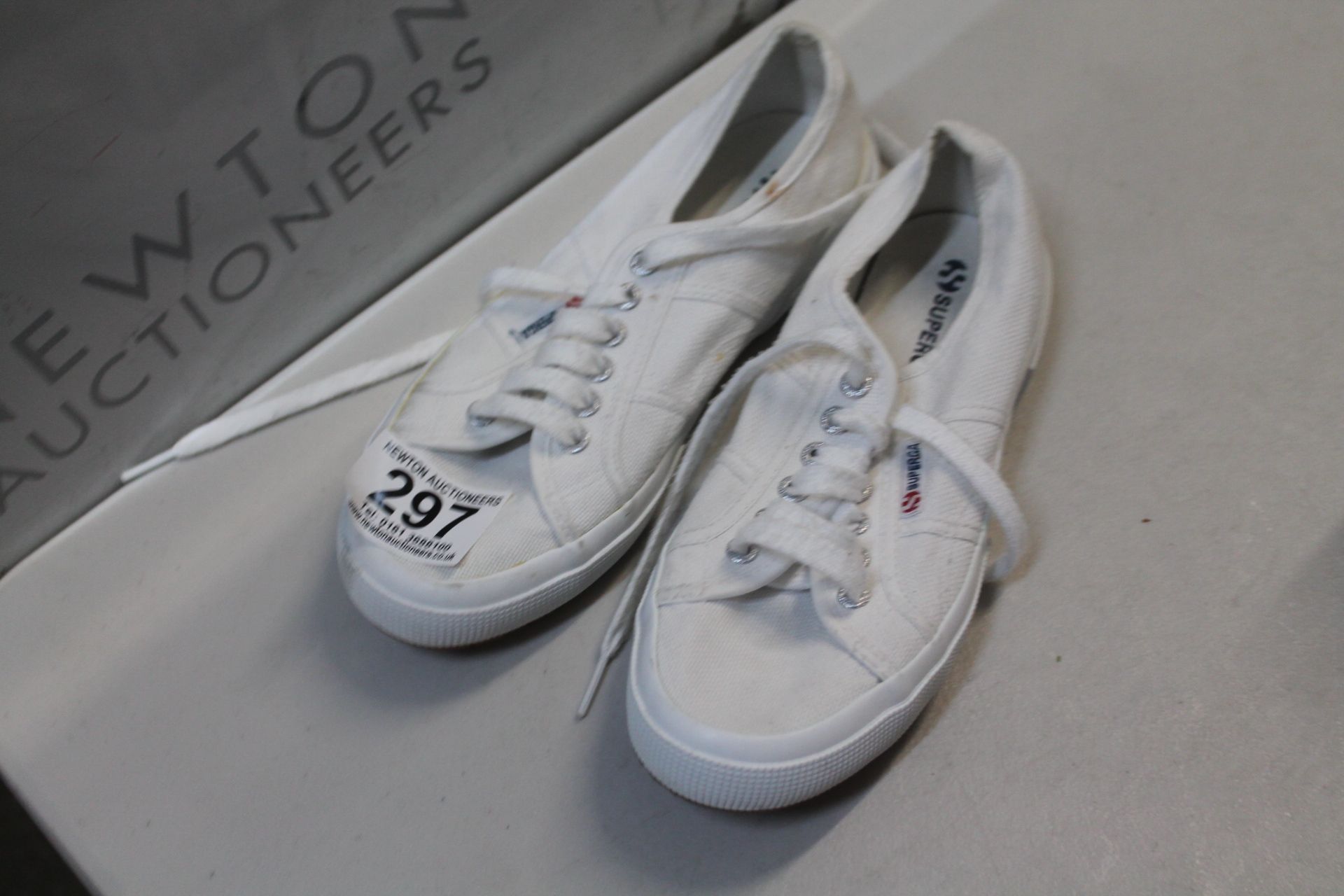 1 PAIR OF SUPERGA TRAINERS RRP Â£19.99