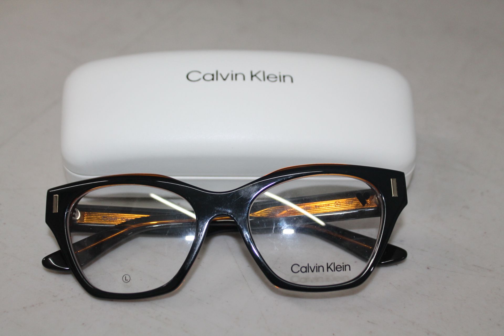 1 PAIR OF CALVIN KLEIN GLASSESS FRAME WITH CASE MODEL CK23518 RRP Â£129.99