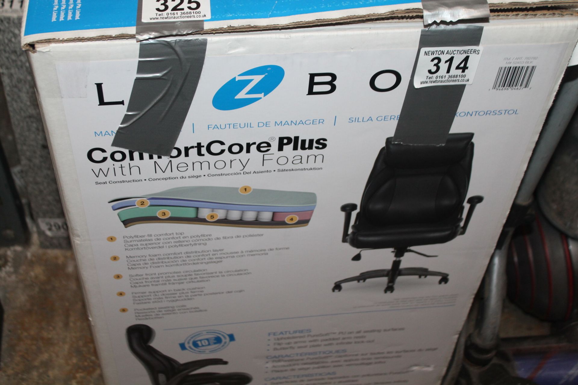 1 BOXED LA-Z-BOY MANAGER'S OFFICE CHAIR WITH FLIP UP ARMS RRP Â£299