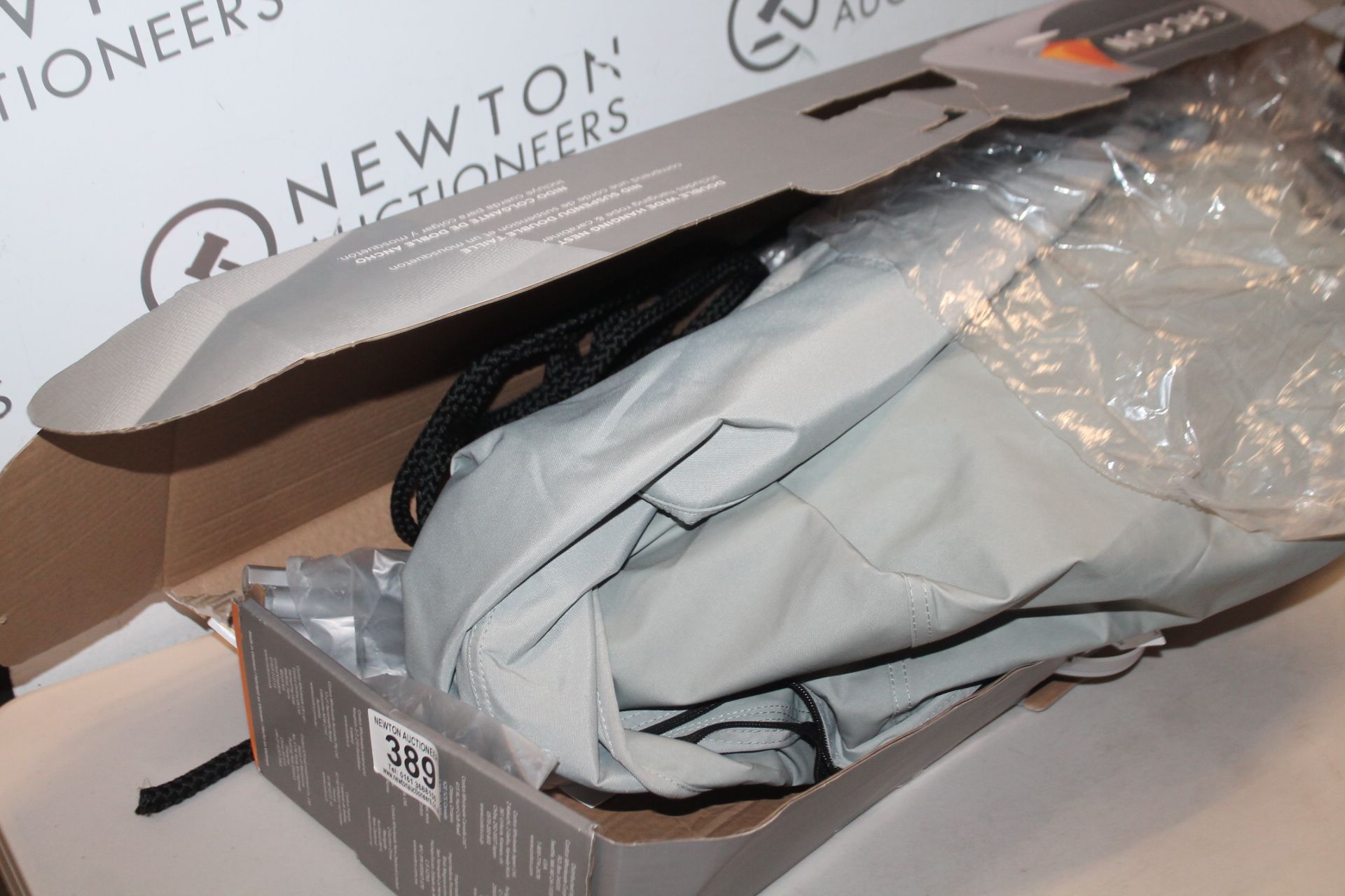 1 BOXED VIVERE DOUBLE CACOON WITH HANGING KIT RRP Â£99.99