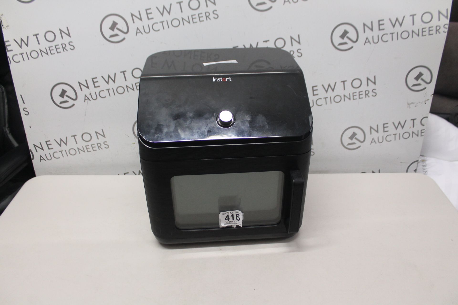 1 INSTANT 13L GOURMET AIR FRYER OVEN RRP Ã‚Â£109.99