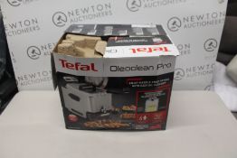 1 BOXED TEFAL OLEOCLEAN PRO INOX & DESIGN DEEP FRYER RRP Ã‚Â£129.99