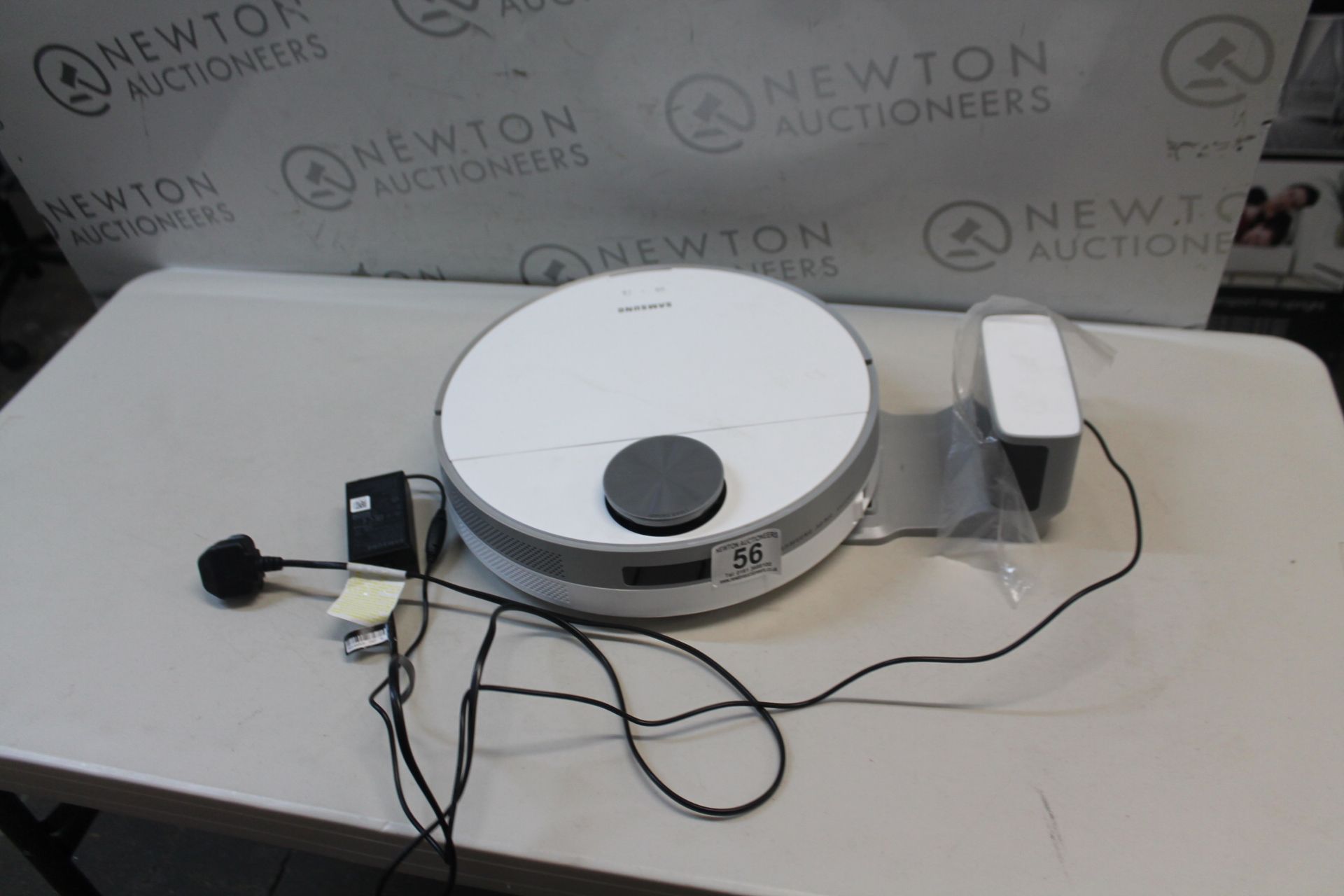 1 SAMSUNG JET BOT ROBOTIC VACUUM CLEANER RRP Â£369.99