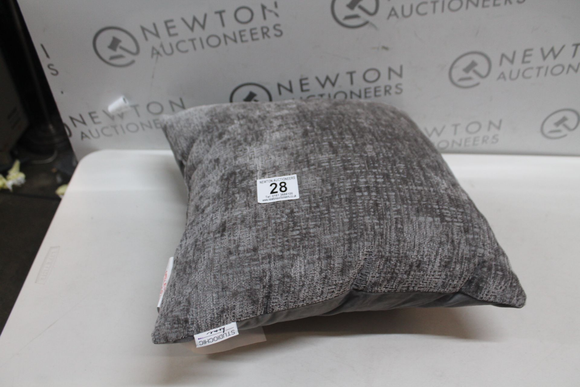 1 STUDIO CHIC HOME PILLOW RRP Â£19