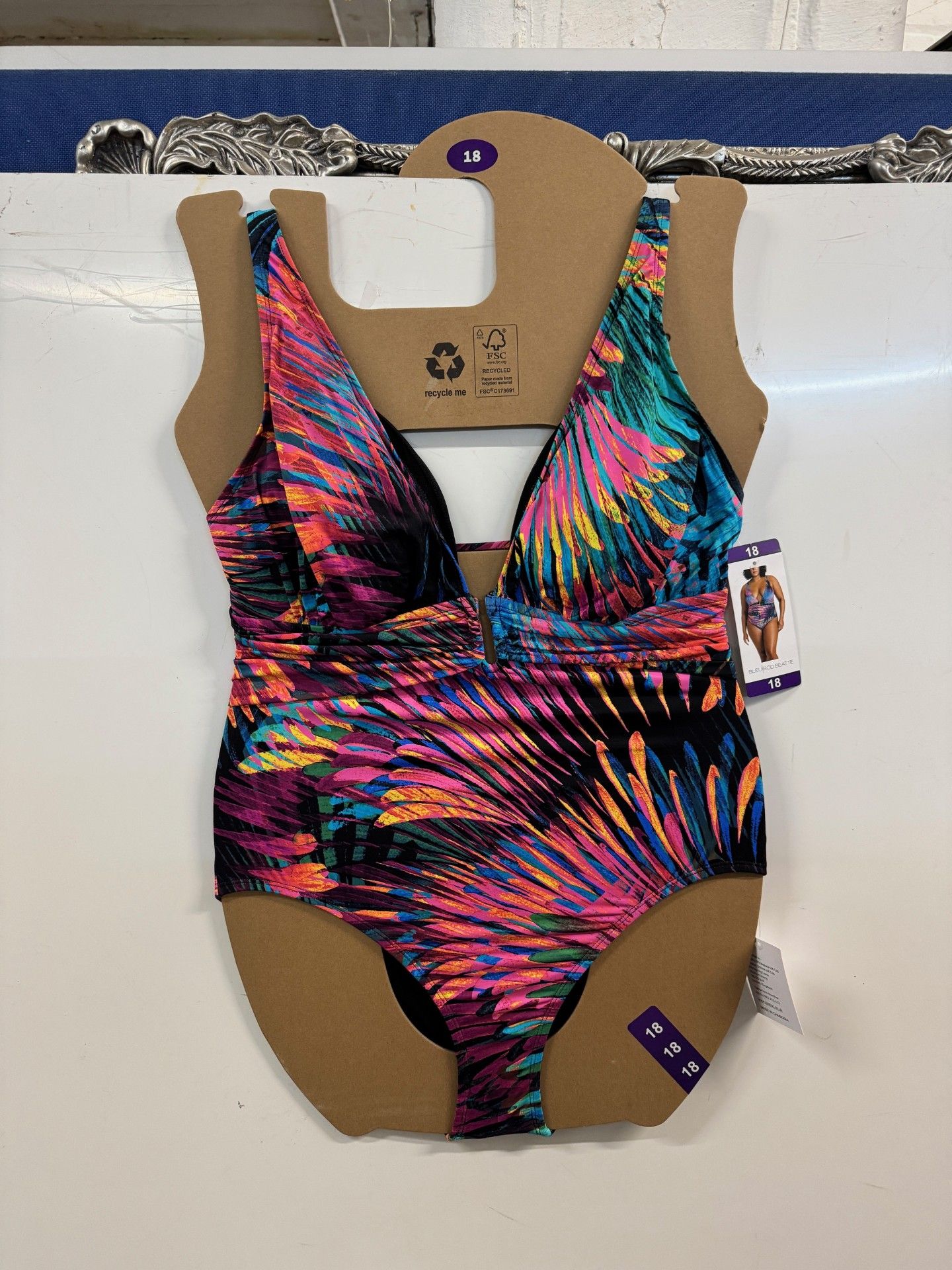 1 ROD BEATTIE LADIES BLEU SWIMSUIT IN TROPICAL SIZE 18 RRP Â£19