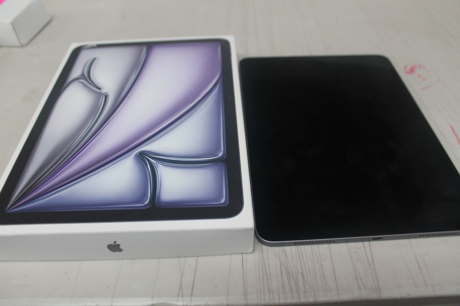 1 BOXED APPLE IPAD AIR 11" (M2) WI-FI 128GB SPACE GREY MODEL MUWC3NF/A RRP Â£599 (DOES NOT POWER