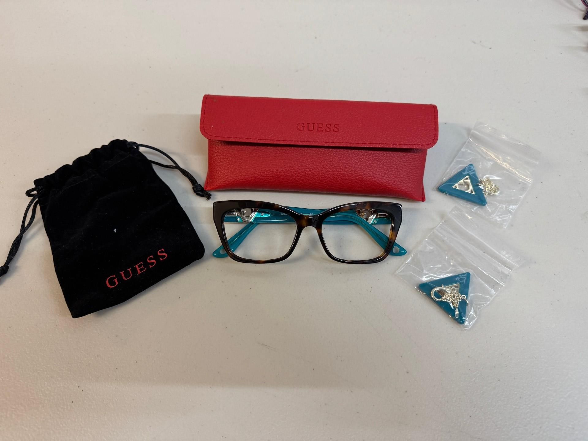 1 PAIR OF GUESS GLASSESS FRAME WITH CASE RRP Â£99