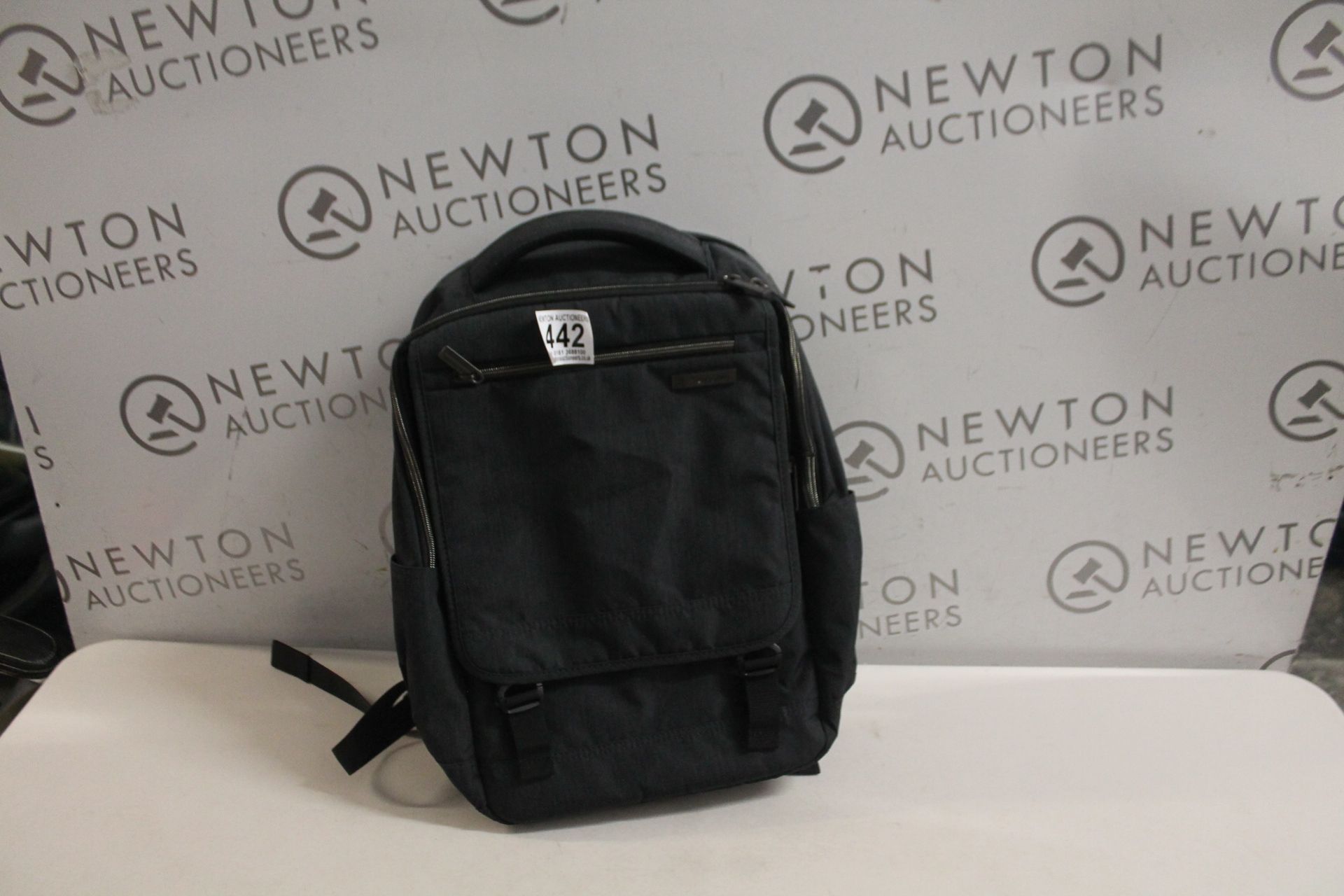 1 SAMSONITE MODERN UTILITY BACKPACK IN GREY RRP Â£29