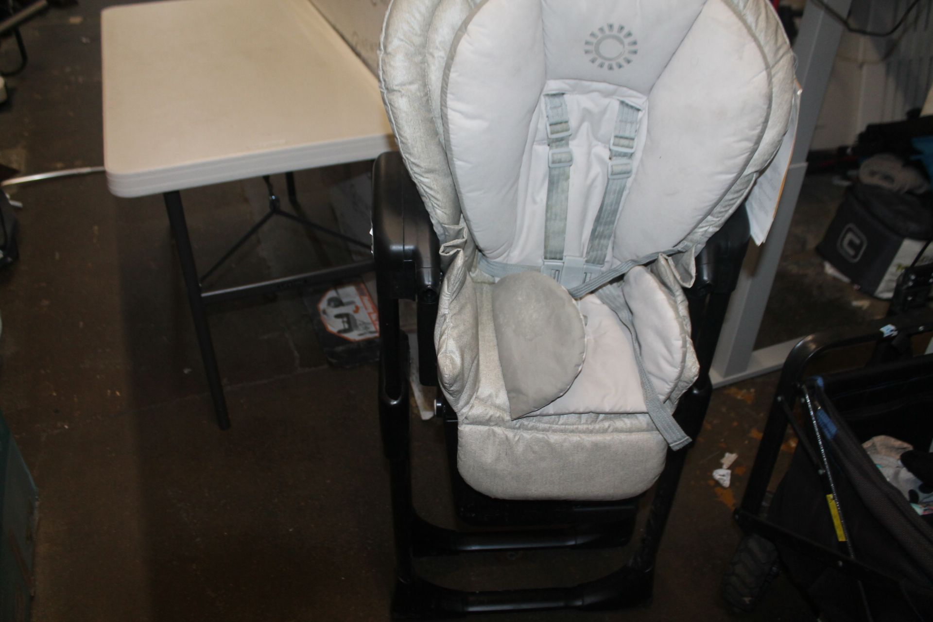 1 JOIE MIMZYâ„¢ SPIN 3-IN-1 HIGHCHAIR RRP Â£99