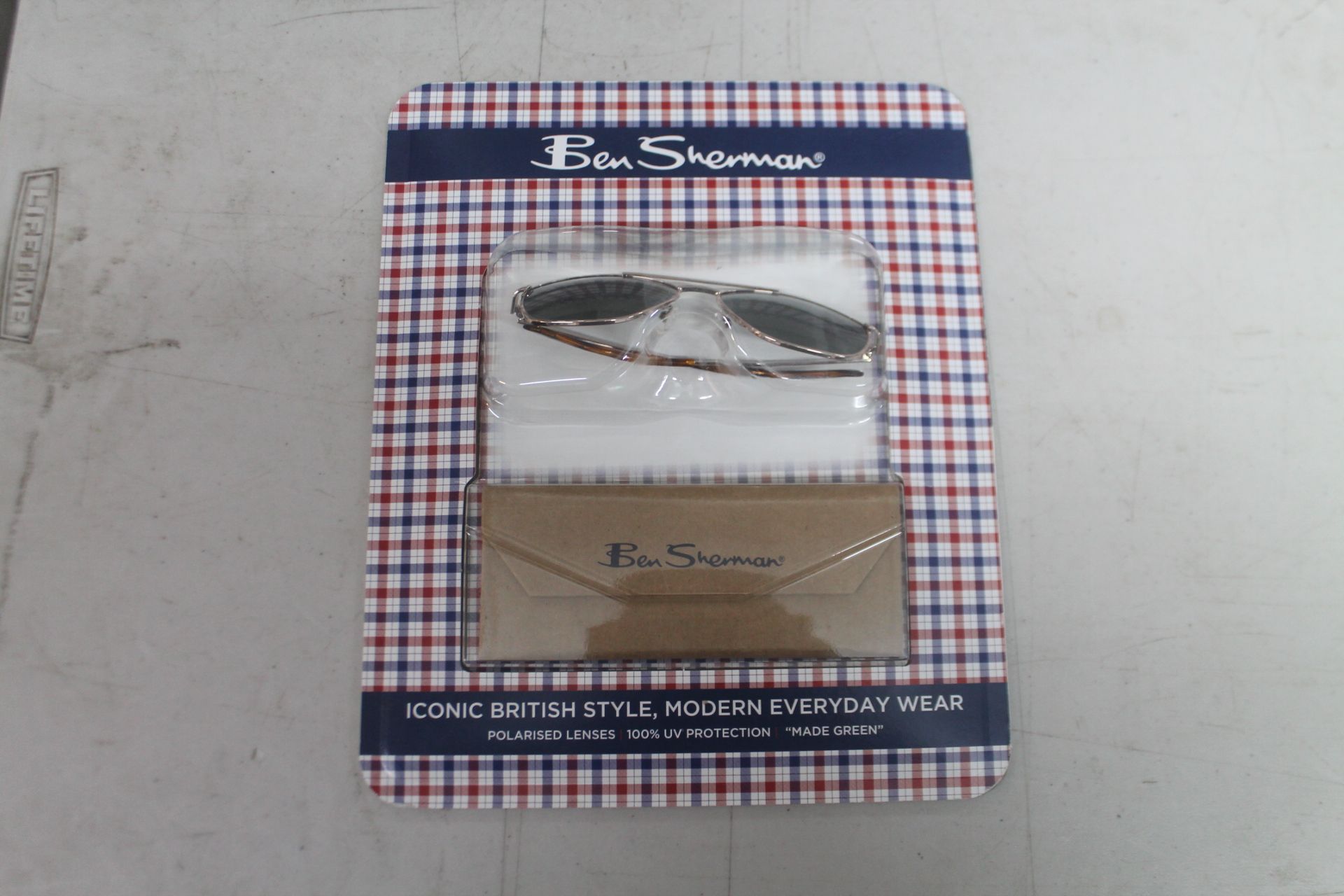 1 PACK OF BEN SHERMAN SUNGLASESS WITH CASE RRP Â£99.99