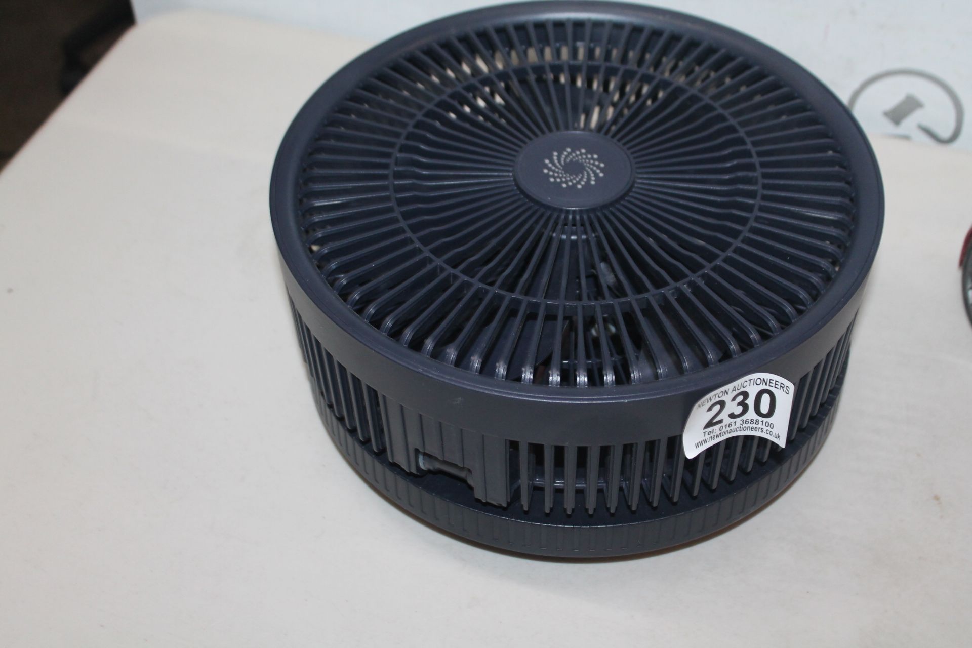 1 NSA ULTIMATE FOLDING-AWAY FAN RRP Â£39