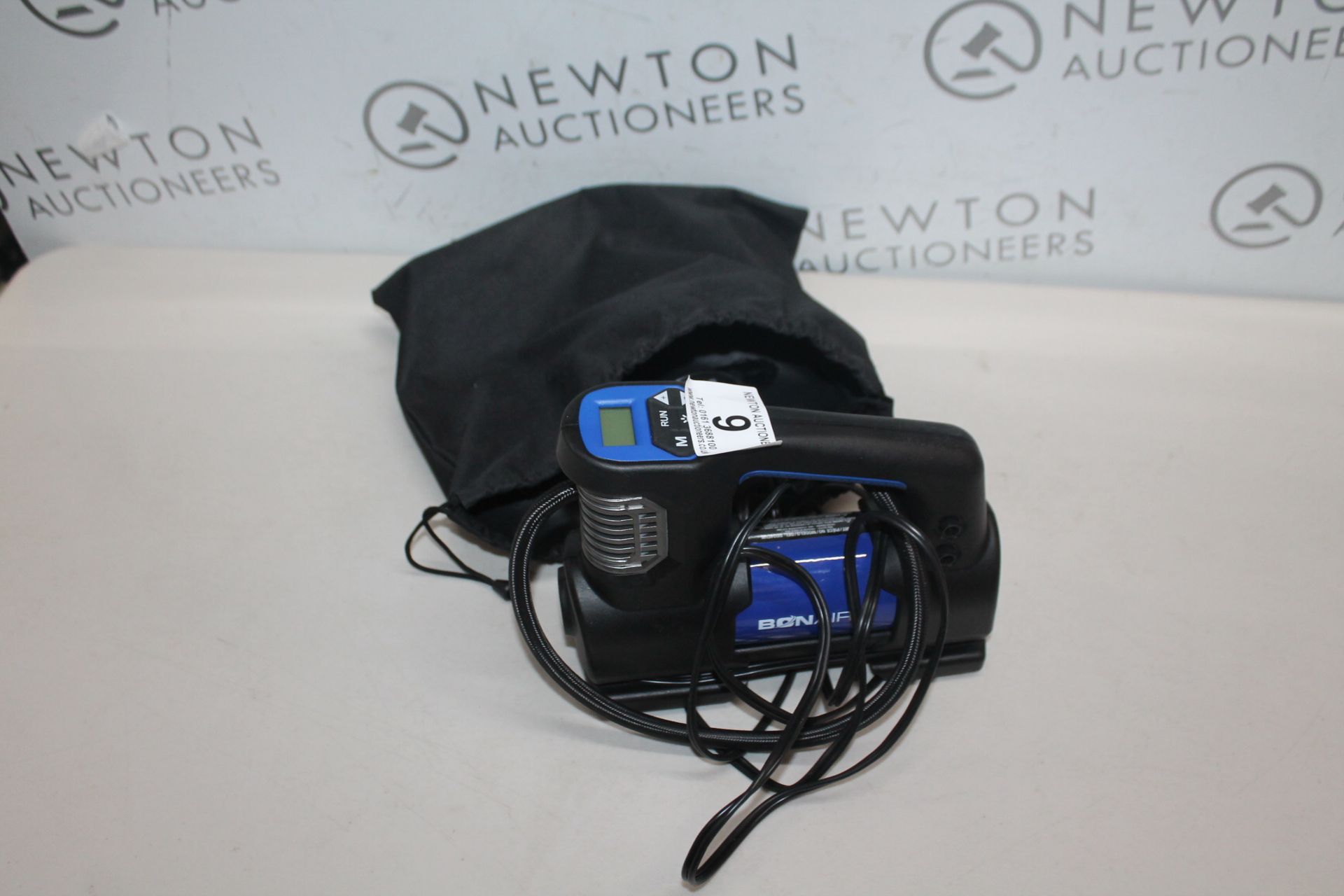 1 BON-AIRE 12 VOLT INFLATOR WITH DIGITAL GAUGE AND WORK LIGHT RRP Â£39