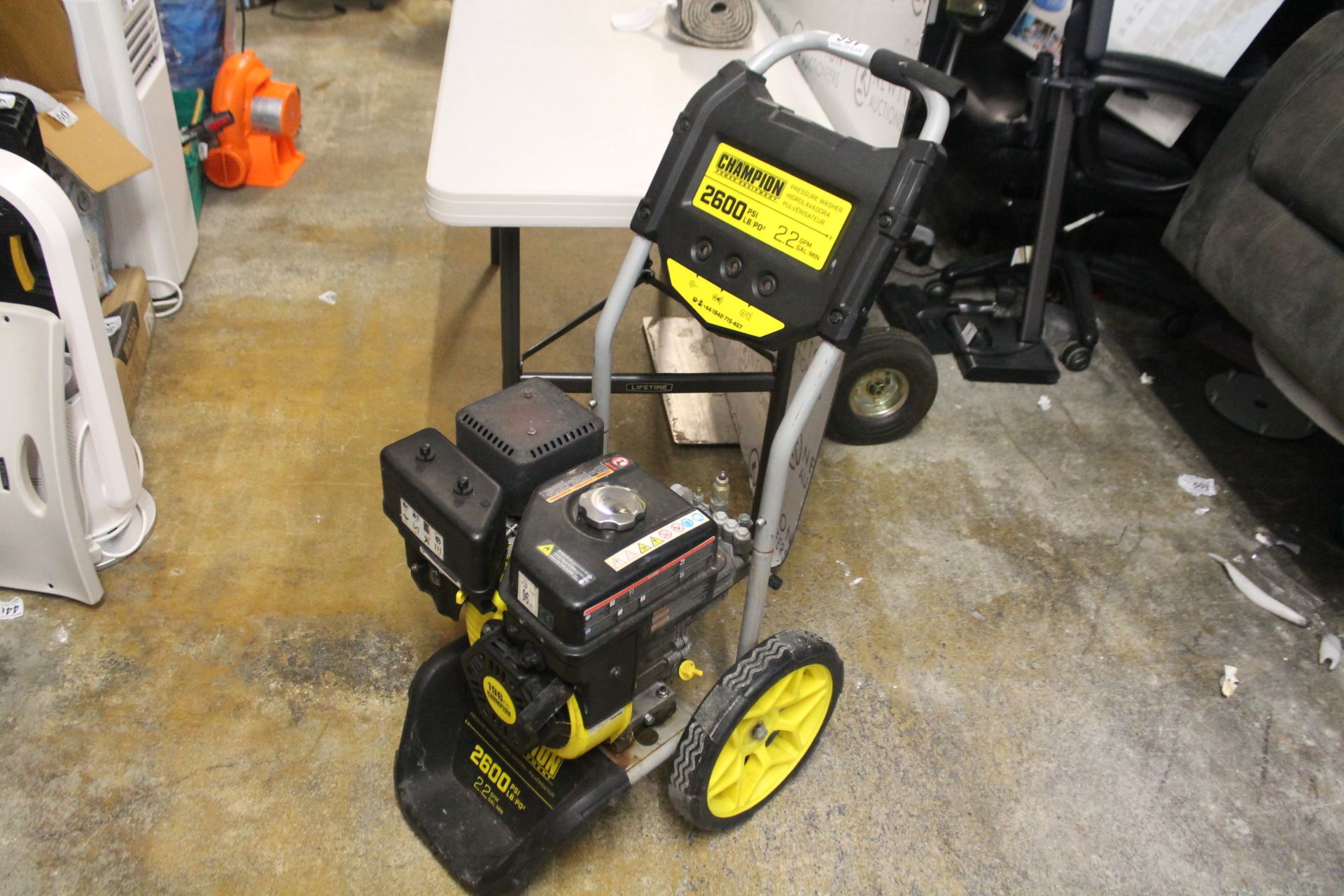 1 CHAMPION 2600 PSI PETROL PRESSURE WASHER RRP Ã‚Â£314.99 (ALL ACCESSORIES MISISING)