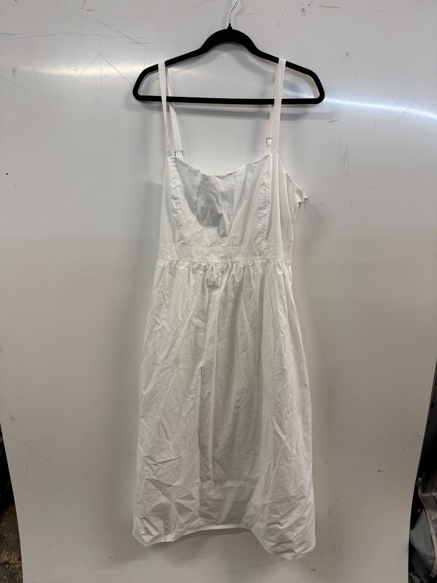 1 WELL WORN DRESS IN WHITE RRP Â£39 (NO SIZING)
