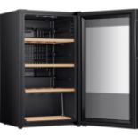 1 HISENSE RW12D4NWG0 WINE COOLER - BLACK RRP Â£299 (POWERS ON)