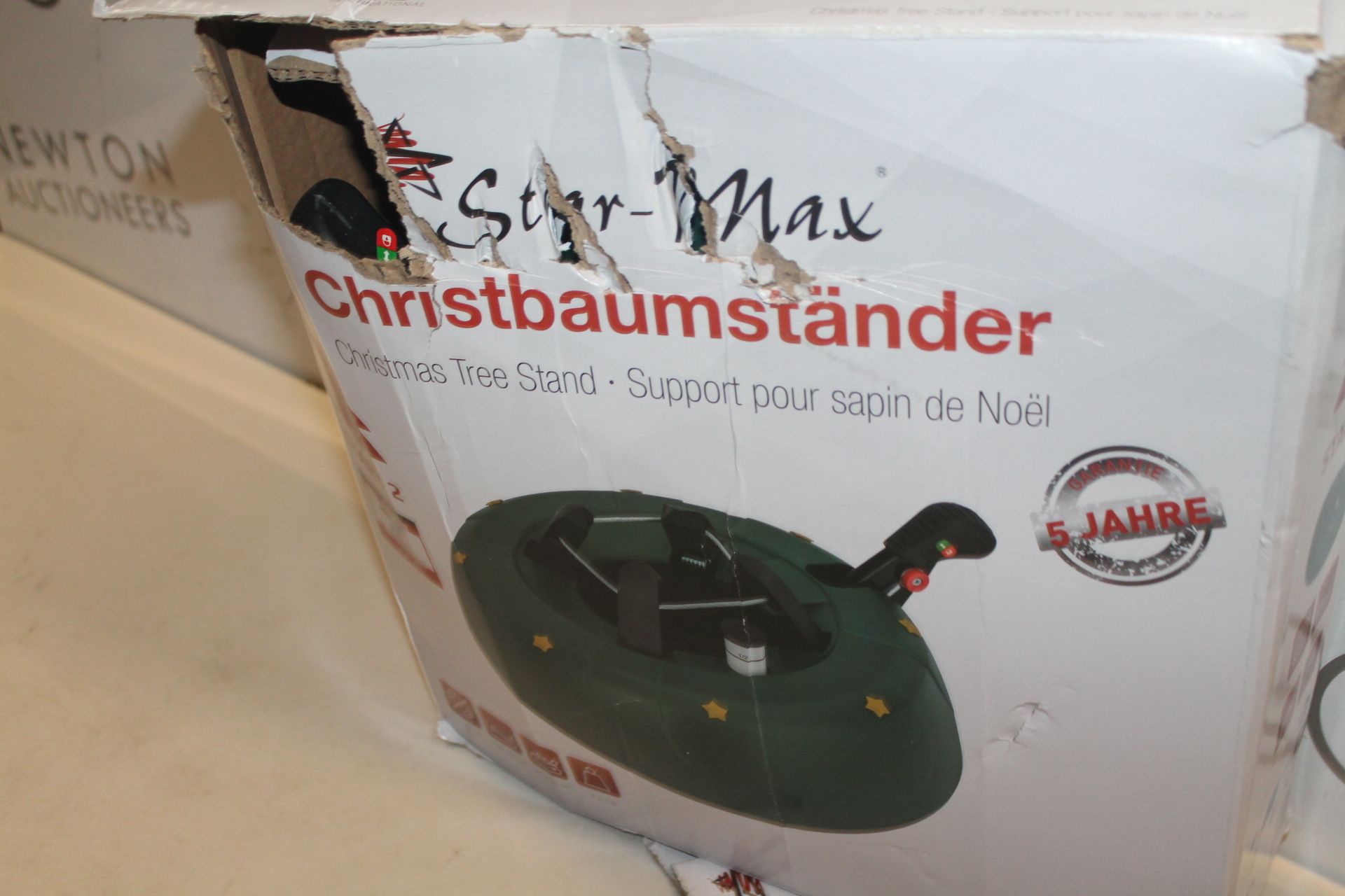 1 BOXED STAR-MAX CHRISTMAS TREE STAND RRP Â£29