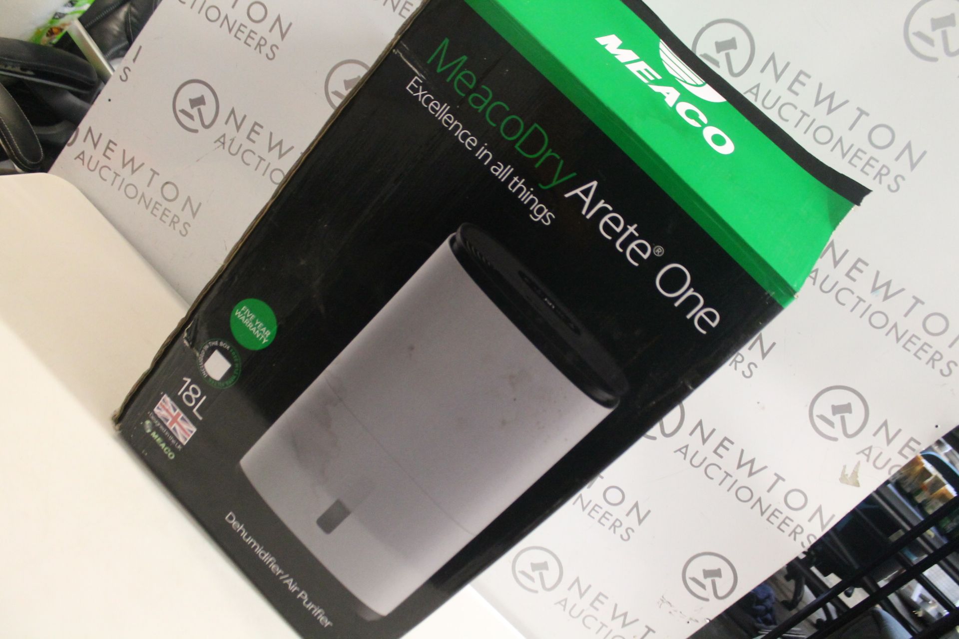 1 BOXED MEACODRY ARETE ONE 18L DEHUMIDIFIER & AIR PURIFIER RRP Â£239.99