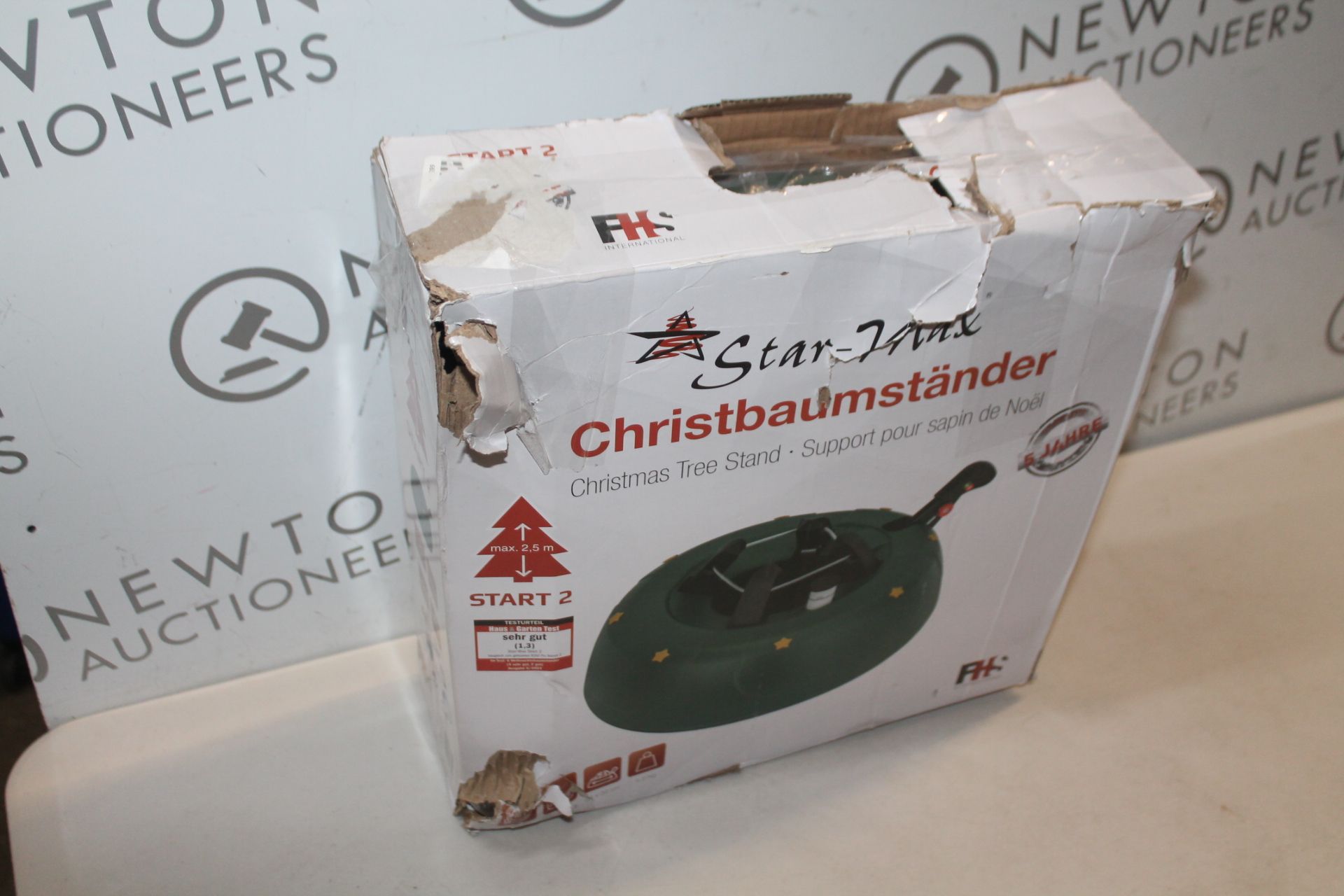 1 BOXED STAR-MAX CHRISTMAS TREE STAND RRP Â£29