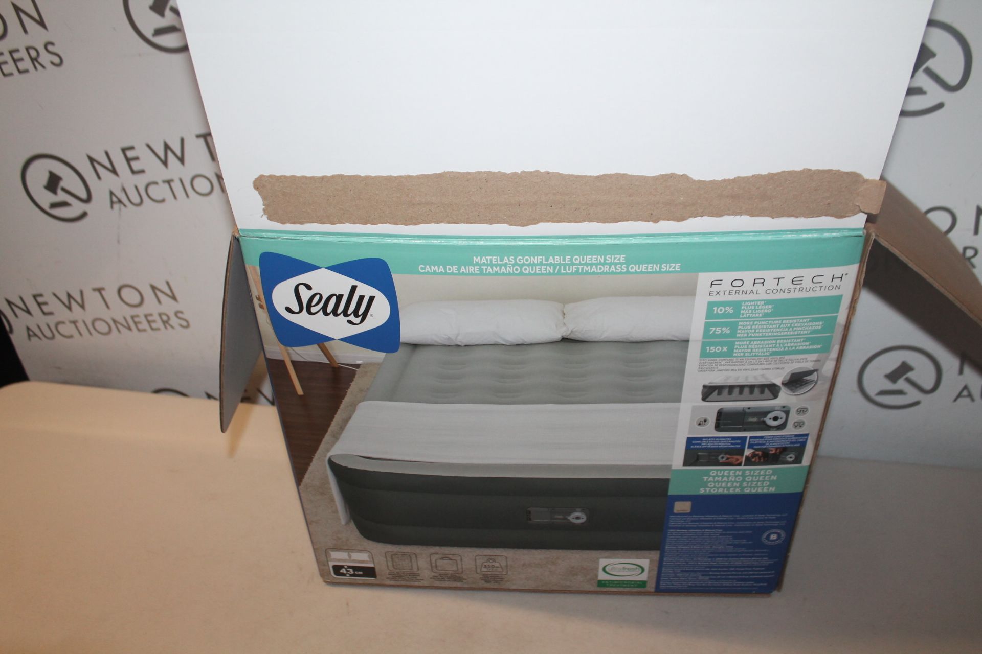 1 BOXED SEALY FORTECH AIRBED WITH BUILT-IN PUMP RRP Â£69