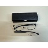 1 PAIR OF BOSS GLASSESS FRAME WITH CASE RRP Â£99