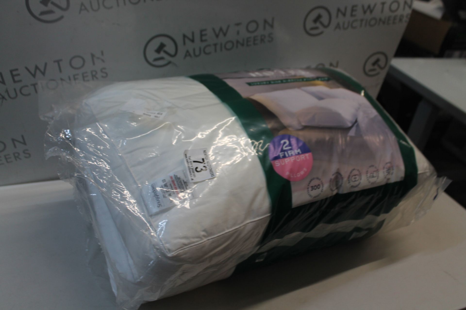 1 PACK OF SNNUGLEDOWN FIRM PILLOWS RRP Â£49.99