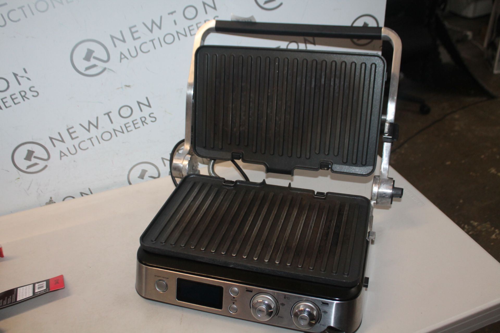 1 DE'LONGHI MULTIGRILL IN SILVER CG1020D RRP Â£169.99