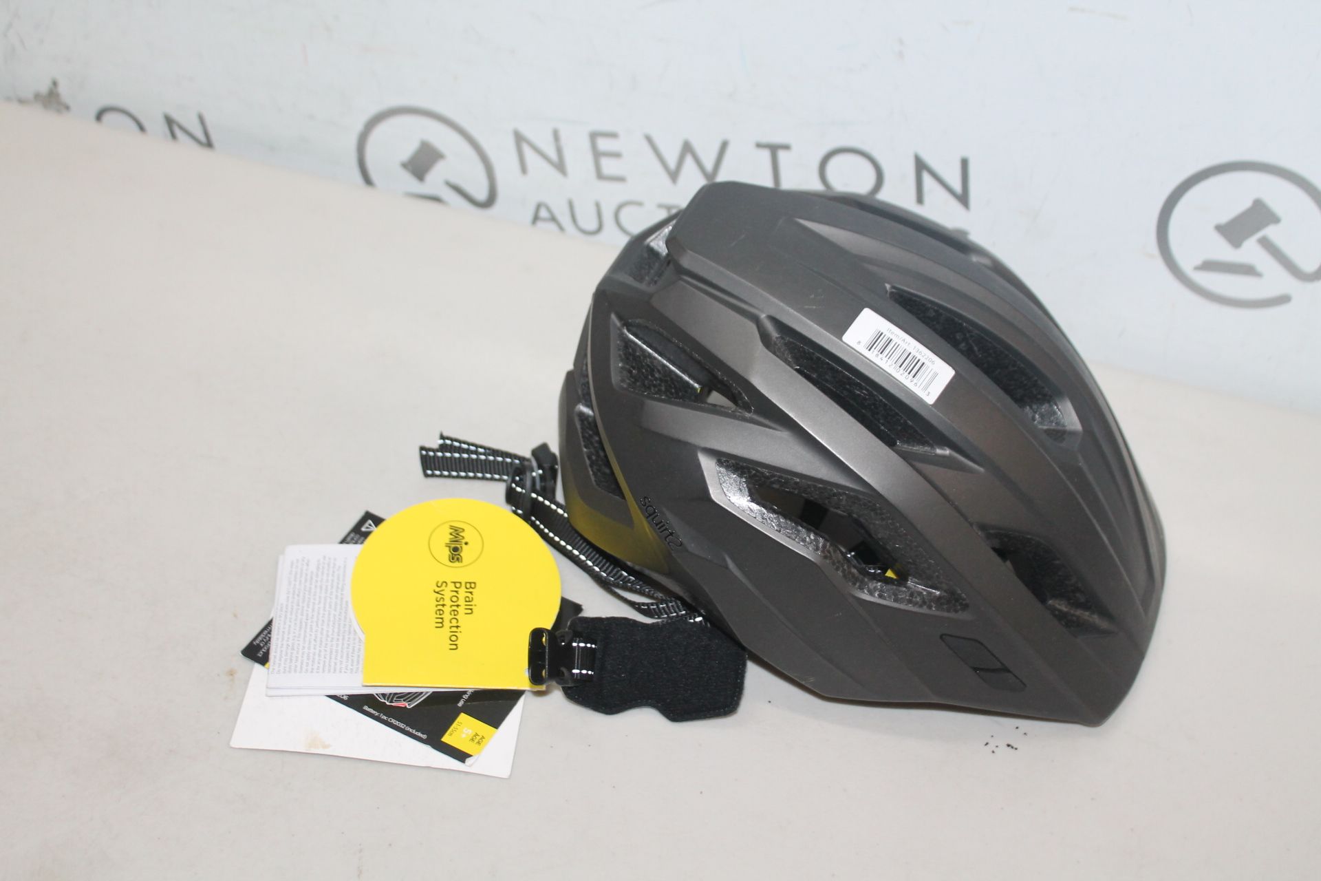 1 MIPS JUNIOR BIKE HELMET AGE 5+ SIZE 51-55CM RRP Â£49