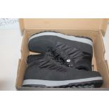 1 BOXED KHOMBU MENS SNEAKBOOTS BLACK RRP Â£49.99 (ONE BOOT SIZE 11 ONE 12)