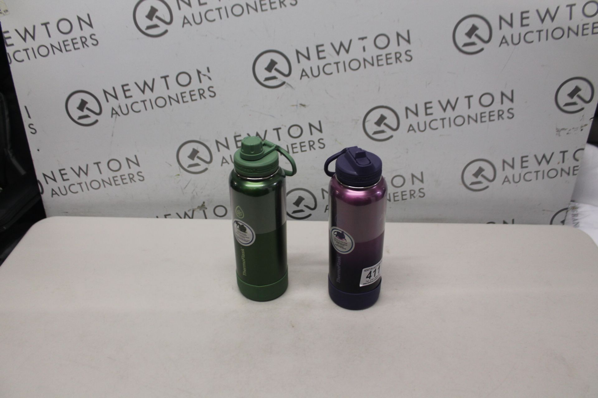 2 THERMOFLASK STAINLESS STEEL 1.2L WATER BOTTLES RRP Â£29.99