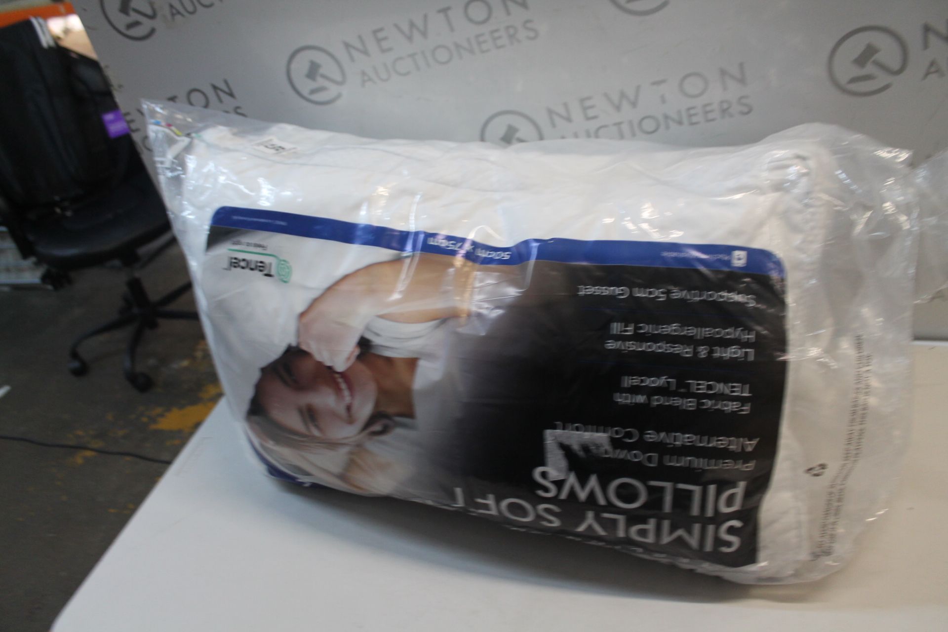 1 BAGGED TRANQUILITY SIMPLY SOFT DOWN ALTERNATIVE PILLOW, 2 PACK RRP Â£29