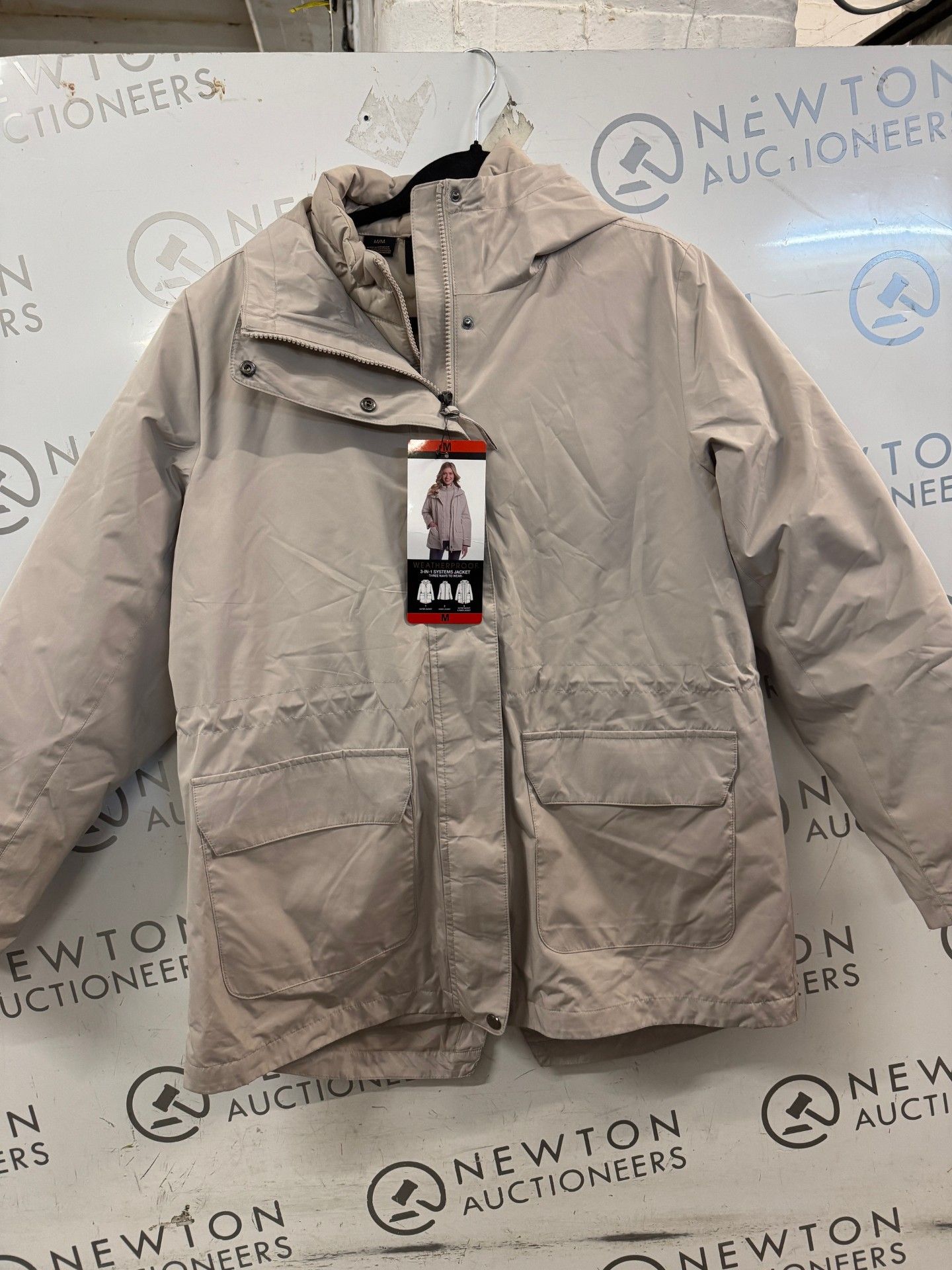 1 LADIES WEATHERPROOF JACKET IN STONE WHITE SIZE M RRP Â£59