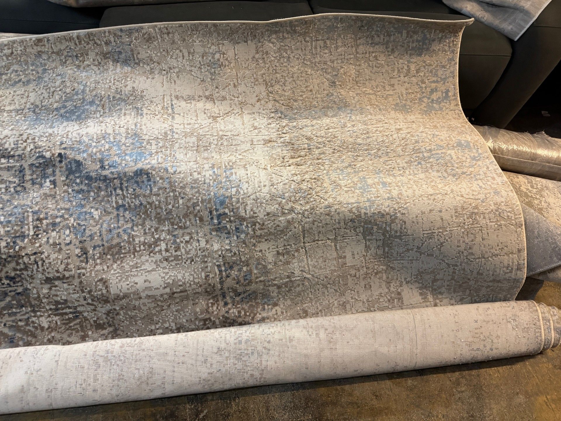 1 GERTMENIAN BARMOND MIELLE BEIGE BLUE AREA RUG 240 X 305 CM RRP Â£199