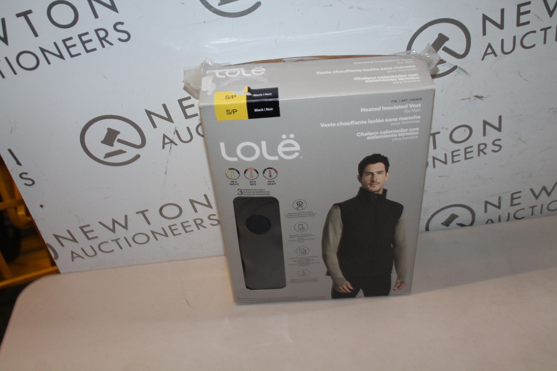 1 BOXED LOLE HEATED MEN'S INSULATED VEST SIZE M RRP Â£199 (MISSING BATTERY)