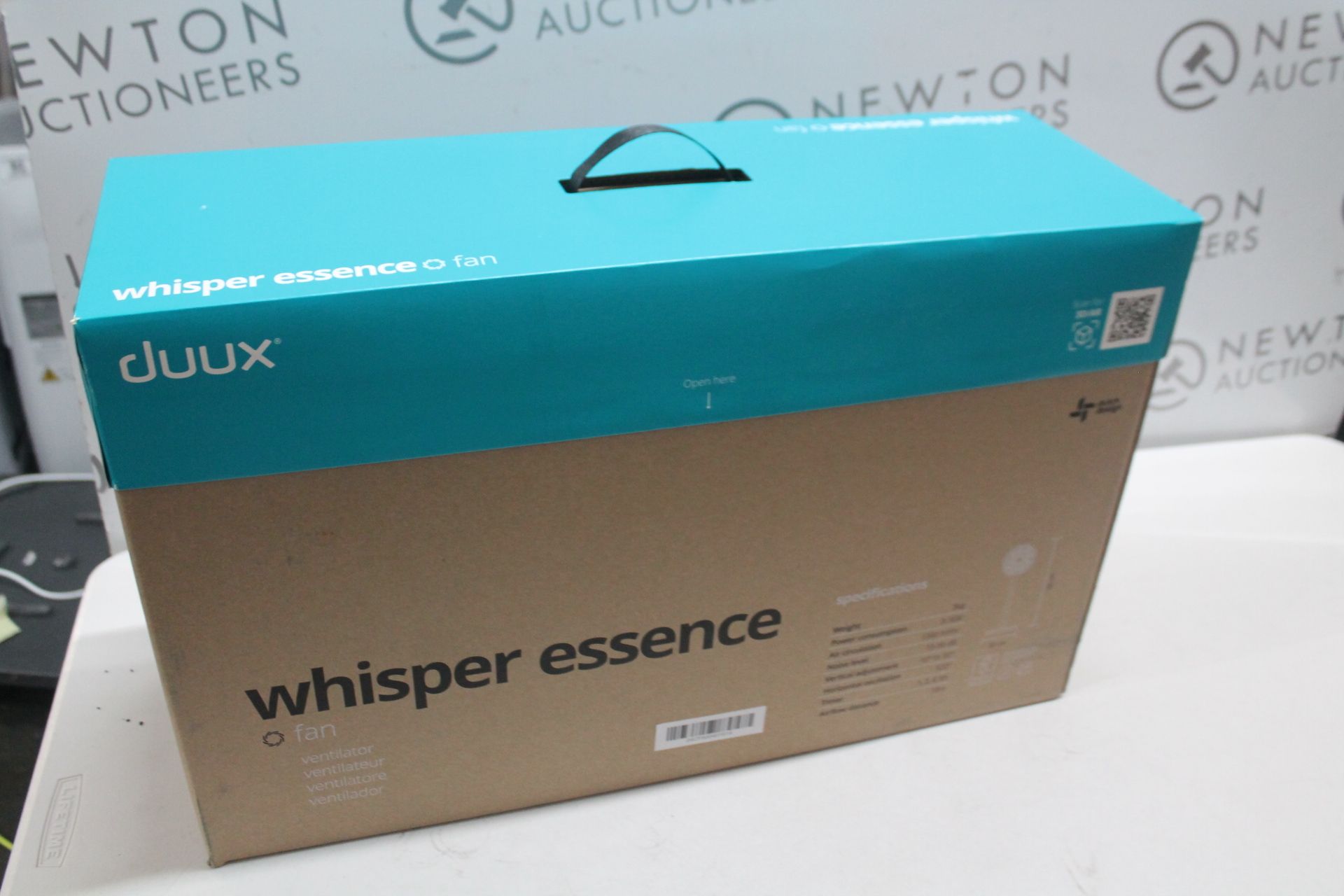 1 BOXED DUUX WHISPER ESSENCE FAN RRP Â£99