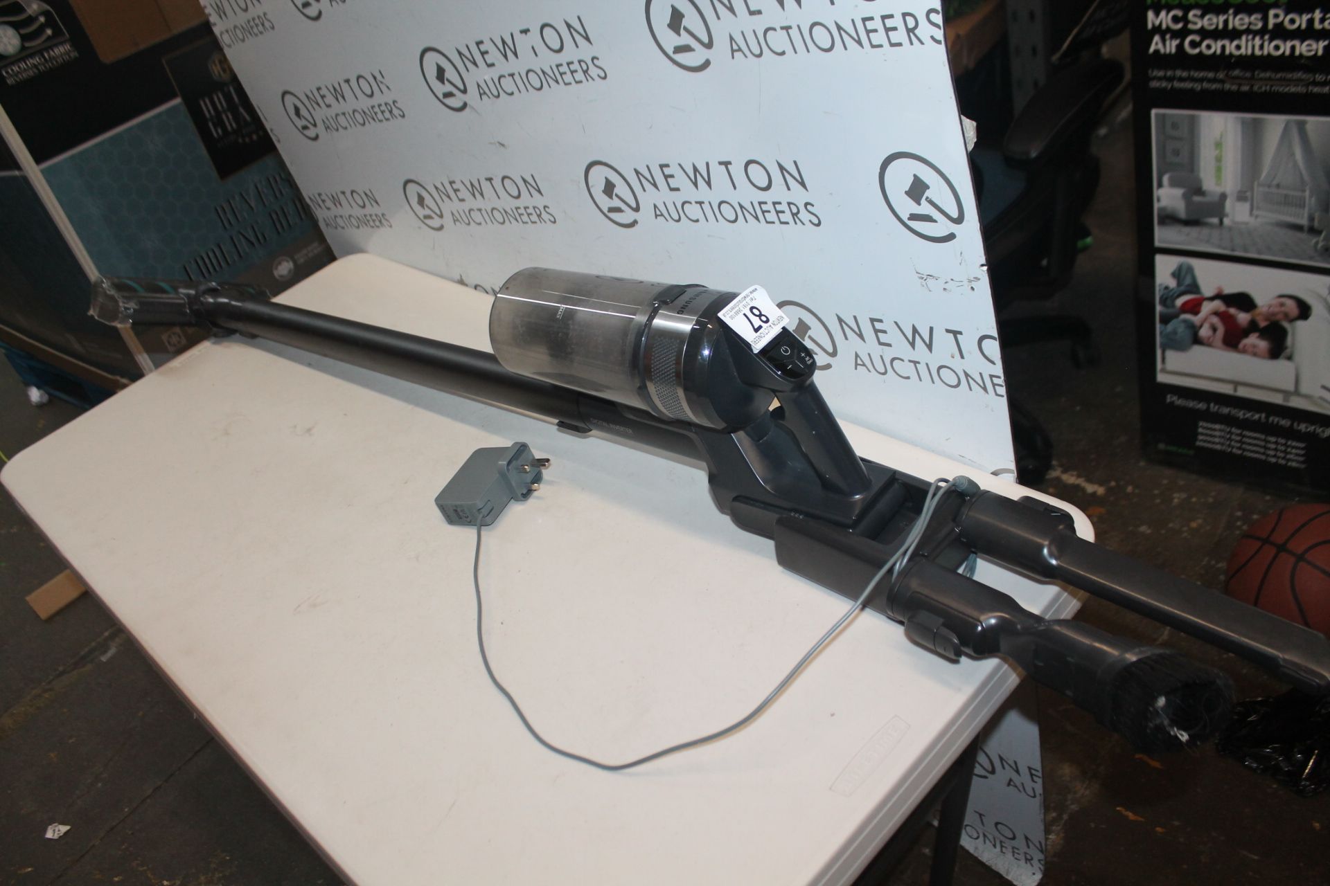 1 SAMSUNG JET 75E COMPLETE VACUUM CLEANER, VS20B75ACR5 RRP Â£299