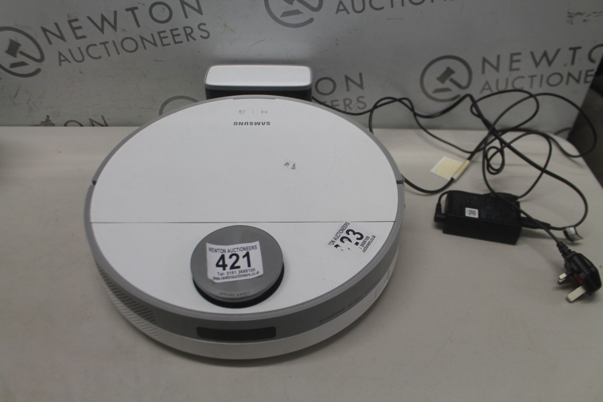 1 SAMSUNG JET BOT ROBOTIC VACUUM CLEANER RRP Ã‚Â£369.99 (CHARGER MISSING)