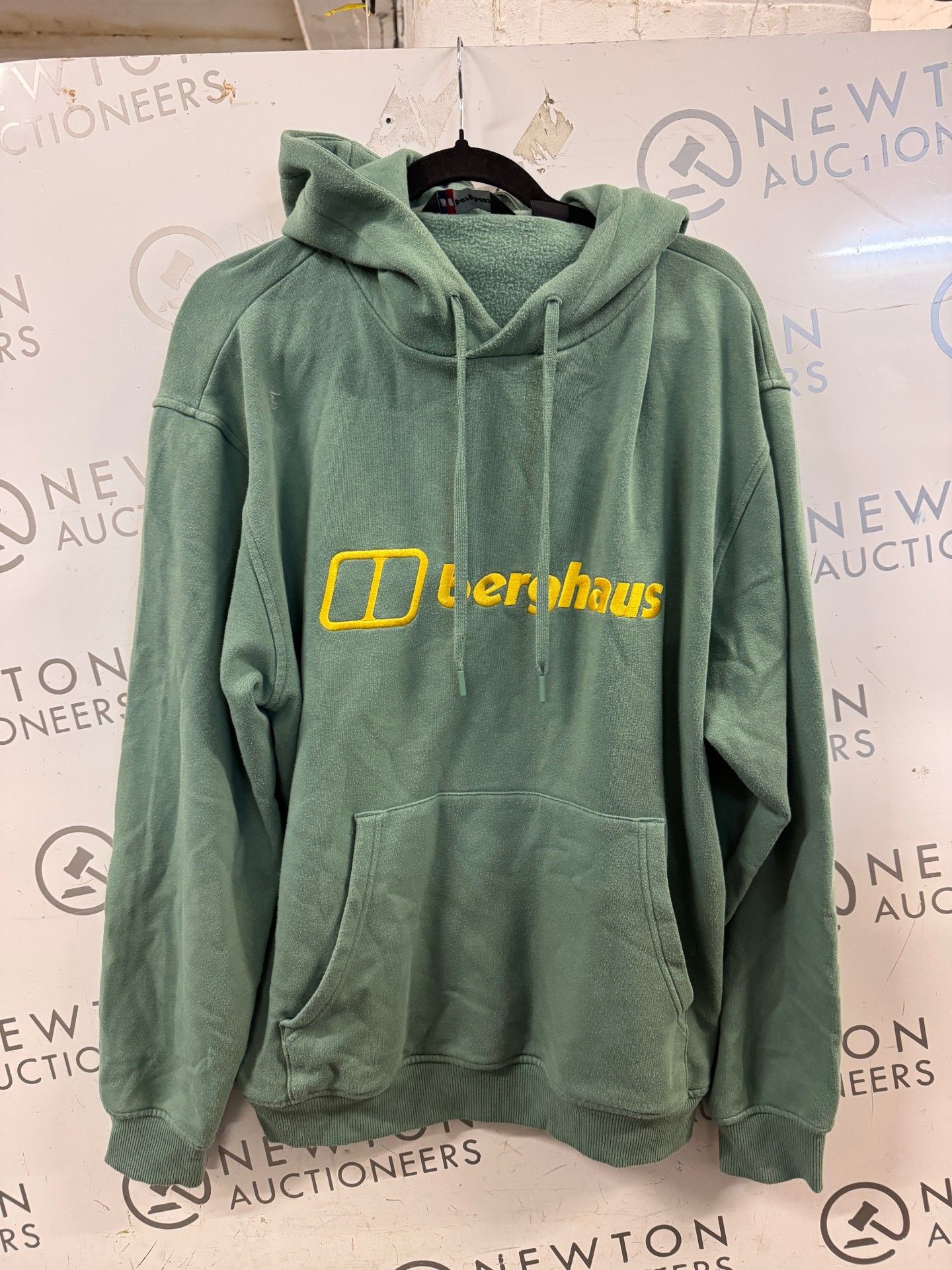 1 MENS BERGHAUS HOODIE IN GREEN SIZE XL RRP Â£39