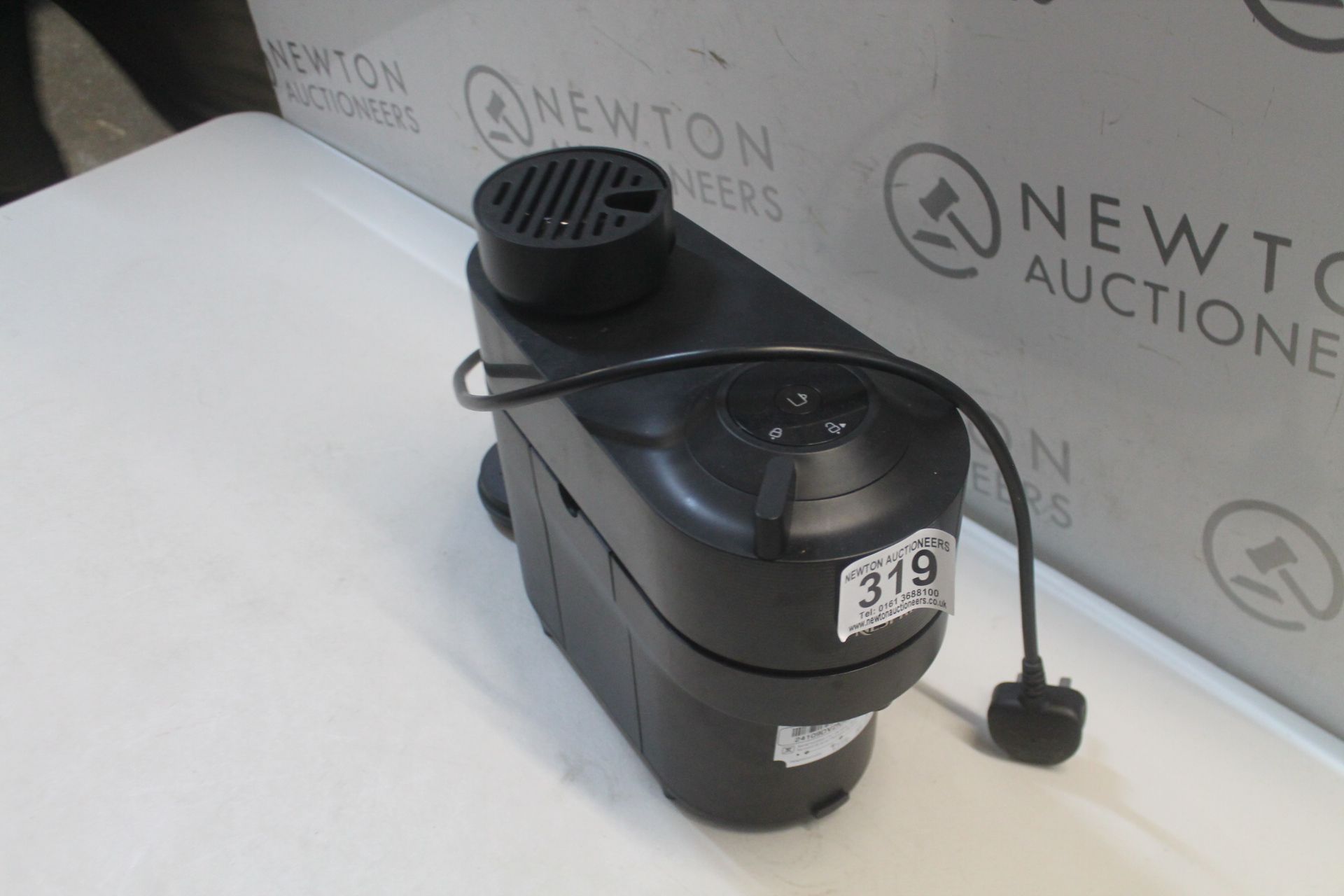 1 NESPRESSO VERTUO POP COFFEE POD MACHINE BY MAGIMIX RRP Â£79