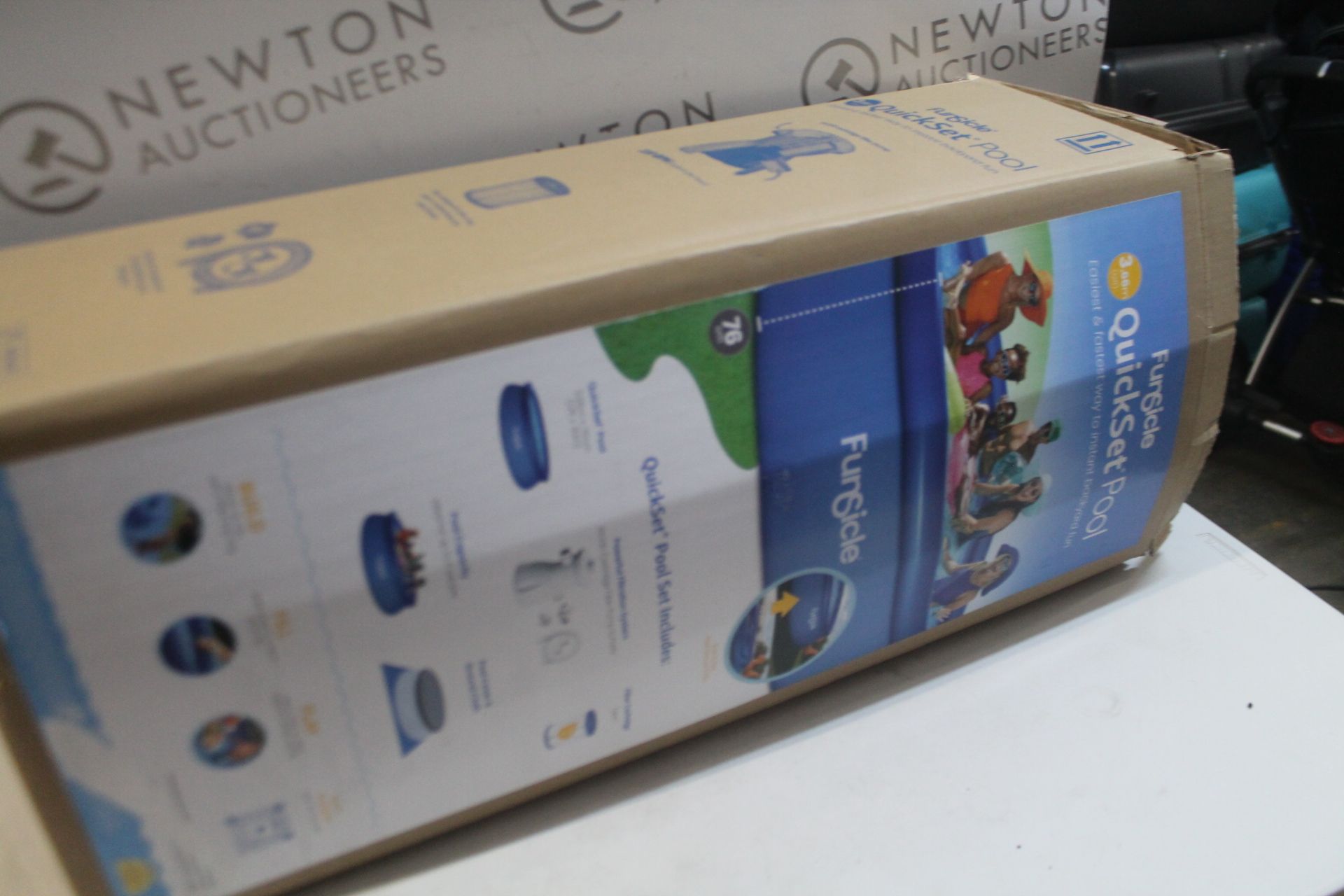 1 BOXED FUNSICLE 12FT (3.6M) QUICKSET POOL RRP Â£54.99